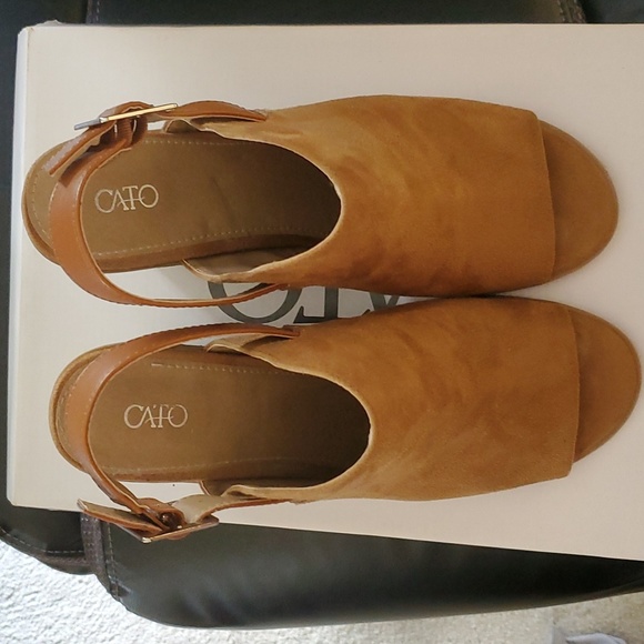 Woman's heels - Picture 2 of 4